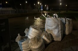 Hoogwater in Hoorn: Visserseiland dreigt te overstromen
