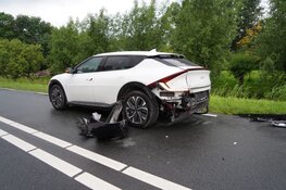 Aanrijding tussen twee auto's door "overstekende eenden"