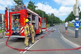 Auto in brand aan Oostergouw in Zwaag