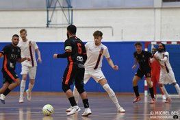 Van der Wal schiet Hovocubo/Veerhuys langs Fermonia Boys