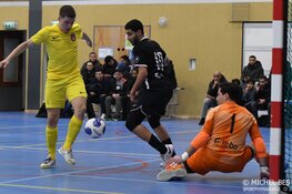 Hovocubo/Veerhuys onderuit bij Os Lusitanos