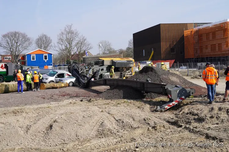 Heimachine omgevallen op bouwplaats in Hoorn