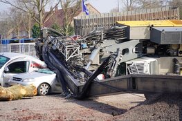 Heimachine omgevallen op bouwplaats in Hoorn