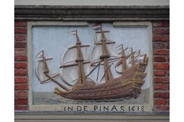 Gevelstenen: Geschiedenis op straat