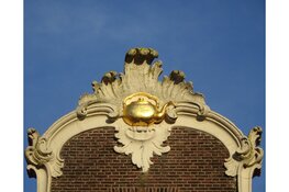 Gevelstenen: Geschiedenis op straat