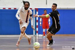 Zwaar gehavend Hovocubo/Veerhuys afgedroogd door Os Lusitanos