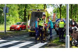 Fietster gewond na aanrijding met bestelbus in Hoorn