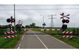 Geen treinen tussen Hoorn en Heerhugowaard door defecte trein bij Berkhout, ook autoverkeer ondervind hinder