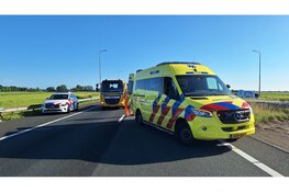 A7 afgesloten na ongeval tussen twee auto's