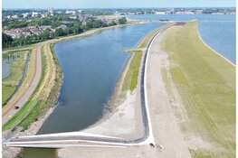 Derde brug en fiets- en wandelpad vanaf stadsstrand naar Hulk open