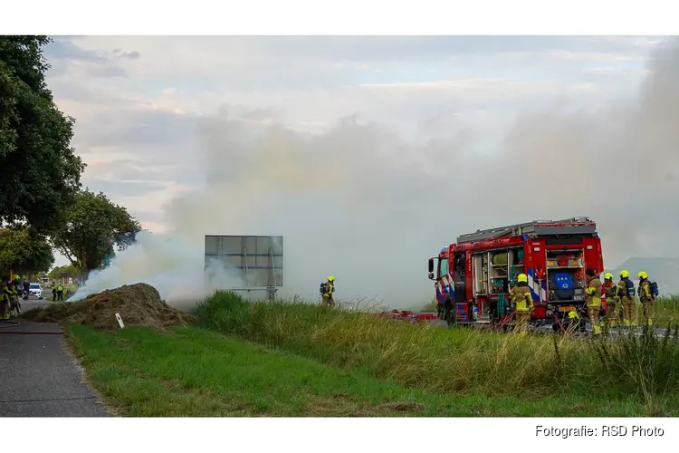 N506 afgesloten na flinke bermbrand