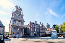 Waarom een verhuislift huren in Hoorn slimmer is dan zelf tillen