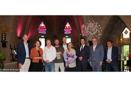 Pieter van Vollenhovenprijs uitgereikt aan Missiehuis in Hoorn voor geslaagde herbestemming