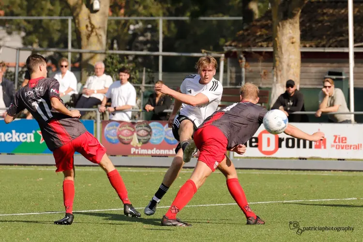 Always Forward naar verdiende zege op De Zouaven