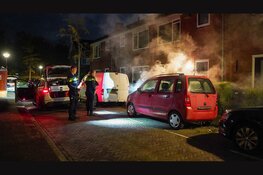 Politie blust beginnende autobrand in Hoorn