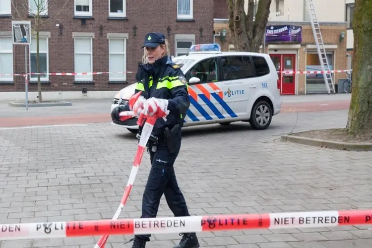 Automobilist ernstig gewond na ongeluk in Hoorn