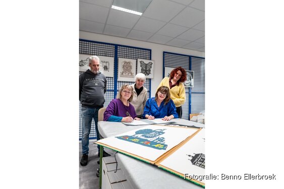 Knipwerken Charles van der Meij  overgedragen aan Westfries Museum