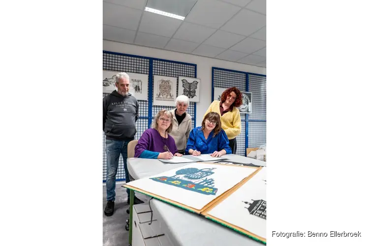 Knipwerken Charles van der Meij  overgedragen aan Westfries Museum