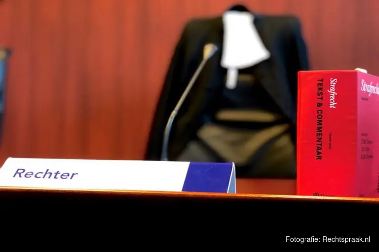 Tbs voor poging doodslag zwangere vrouw en mishandeling agent in Hoorn