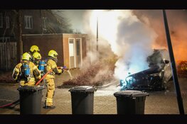 Auto door brand verwoest in Kersenboogerd