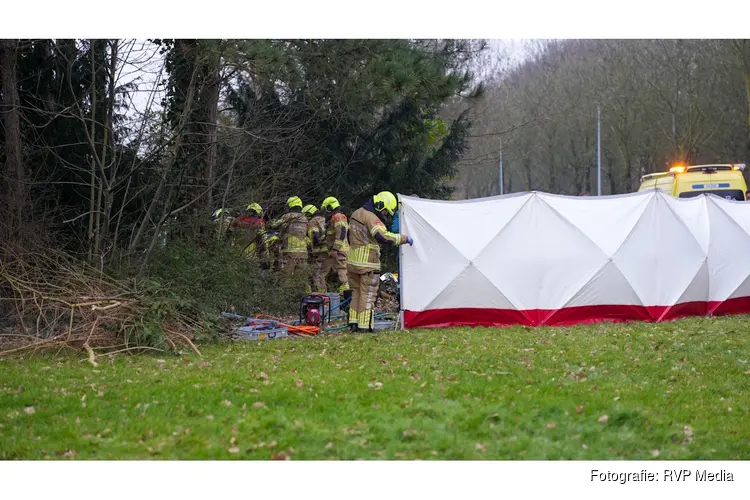Ernstig ongeval op IJsselweg in Hoorn, twee traumahelikopters opgeroepen
