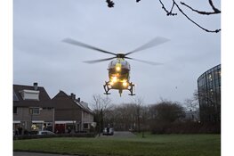 Man zwaargewond na val van trap op treinstation. Traumahelikopter geland