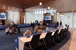 Hoornse basisscholen trappen Expeditie Duurzaam af in raadzaal