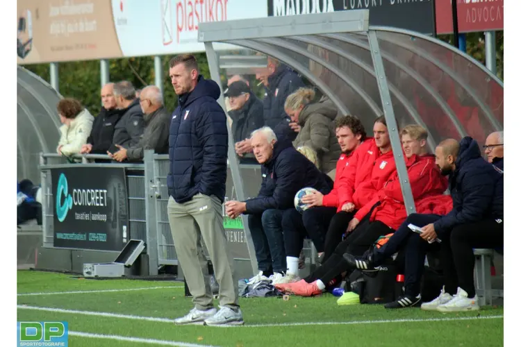 Hollandia boekt ruime overwinning op SJC