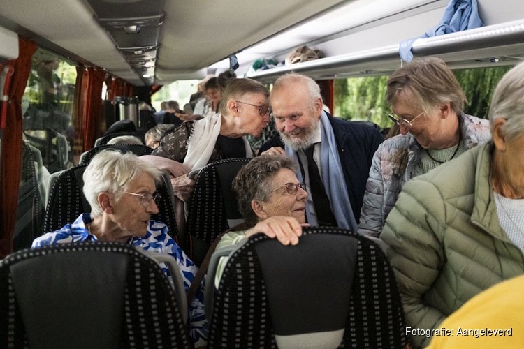 Stap in de bus en laat u verrassen in het voorjaar!
