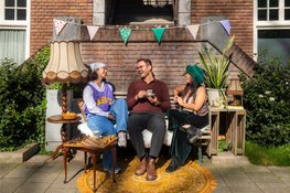 Grootste buurtbeweging van Nederland viert vijfde editie BuurtBankjesdag en roept buurtbewoners in Hoorn op om de vrolijkste huiskamer op straat te maken