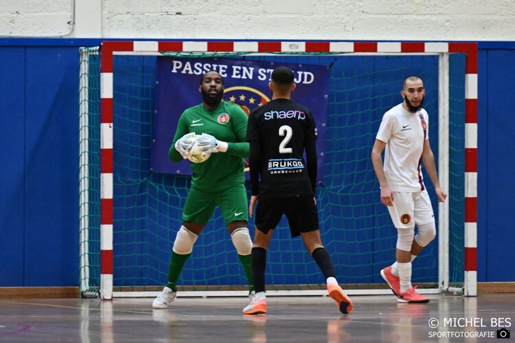 HV Hoorn gaat onderuit in slotminuut en kan zich richten op bekerfinale