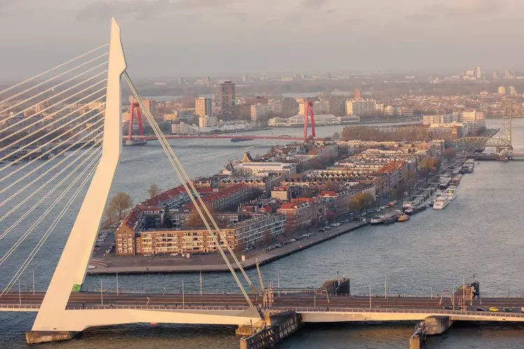 Biologische geurbestrijding voor Rotterdamse rioolbeheerders: duurzaam en effectief