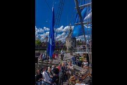 Blauwe vlag wappert weer in Hoornse havens