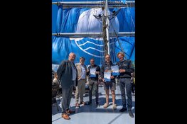 Blauwe vlag wappert weer in Hoornse havens