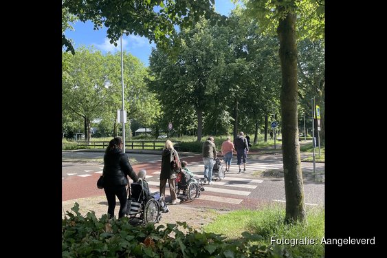 Intermaris-medewerkers steken handen uit de mouwen tijdens Intermaris DOET!