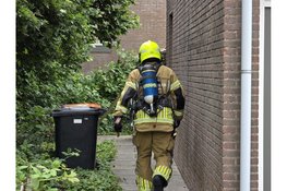 Kindje opgesloten in bijkeuken nadat sleutel afbreekt en zet magnetron aan