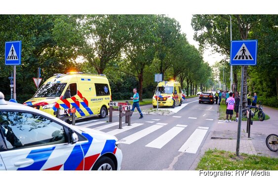 Twee gewonden nadat fatbike tegen auto aan botst