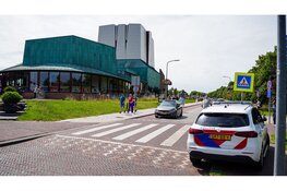Politie houdt gesignaleerde verdachte aan bij schouwburg in Hoorn