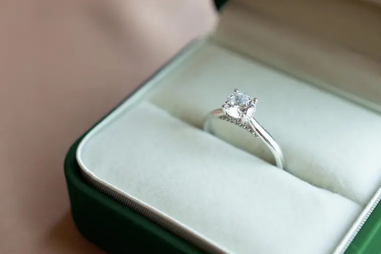 Oude sieraden slim verzilveren