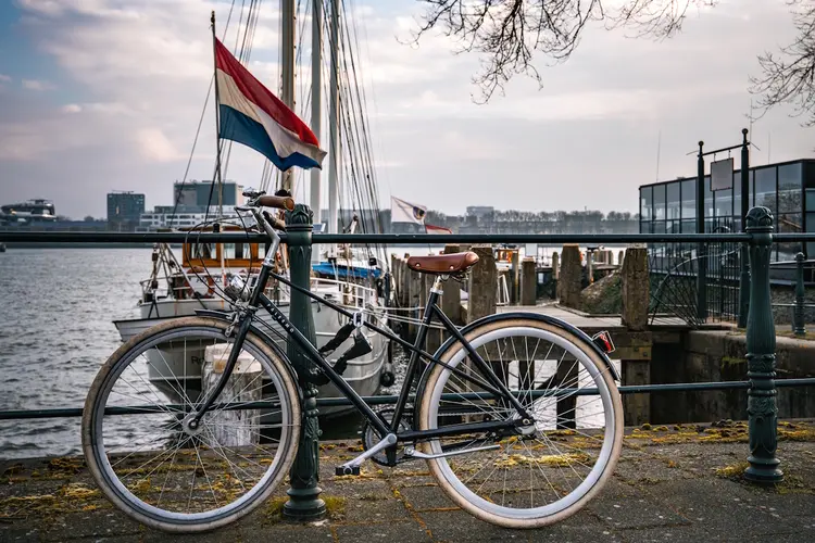 Hoe bedrijven in Hoorn het platformmodel kunnen gebruiken om klanten in heel Nederland te bereiken