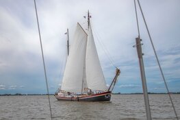 Nazomer op het IJsselmeer: mooiste zeiltijd