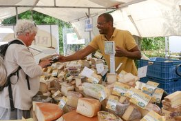 Biomarkt bij MAK Blokweer: proeven, persen én de hoogte in!