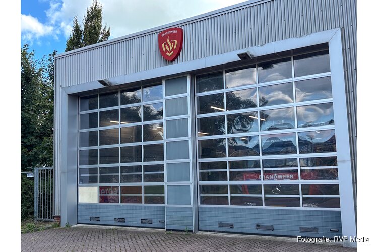 Inbreker(s) slaan toe bij brandweerkazerne aan de Koggeweg in Hem: Uitgebreid onderzoek ingesteld door de politie
