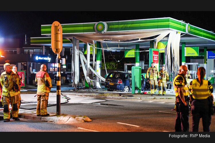 Bestuurder aangehouden na dodelijk ongeval tegen tankstation