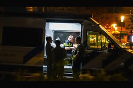 Politie treft zwaar vuurwerk aan in bestelbus. EOD zorgt voor ontploffing in Julianapark