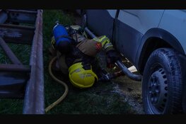 Brand in bekabeling van werkbus op A7, lange files op rijksweg
