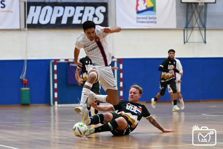 HV Hoorn haalt hard uit in topper tegen FC Eindhoven