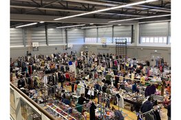Vlooienmarkt Zwaag: gezellig struinen en schatzoeken in De Kreek