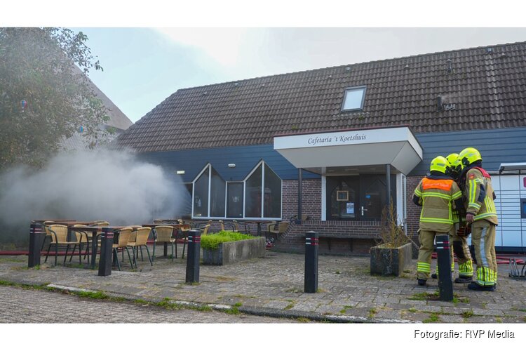 Brand in afzuigsysteem van cafetaria in Oosterblokker