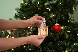 Hang Hoorn in je boom! Hoornse ballen in MuseumShop